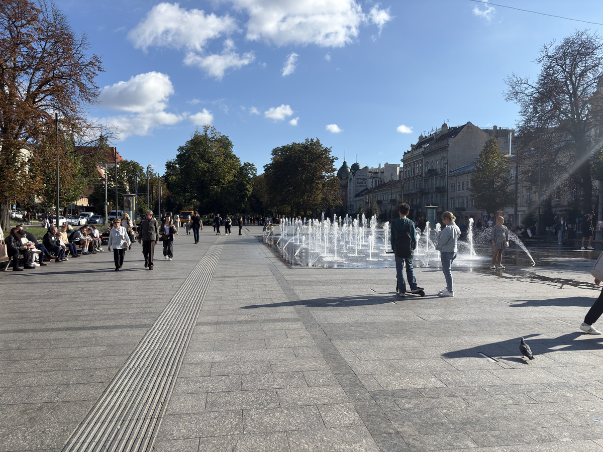 Picture Ukraine Lviv 2025-09 131 - Waterfalls Lviv