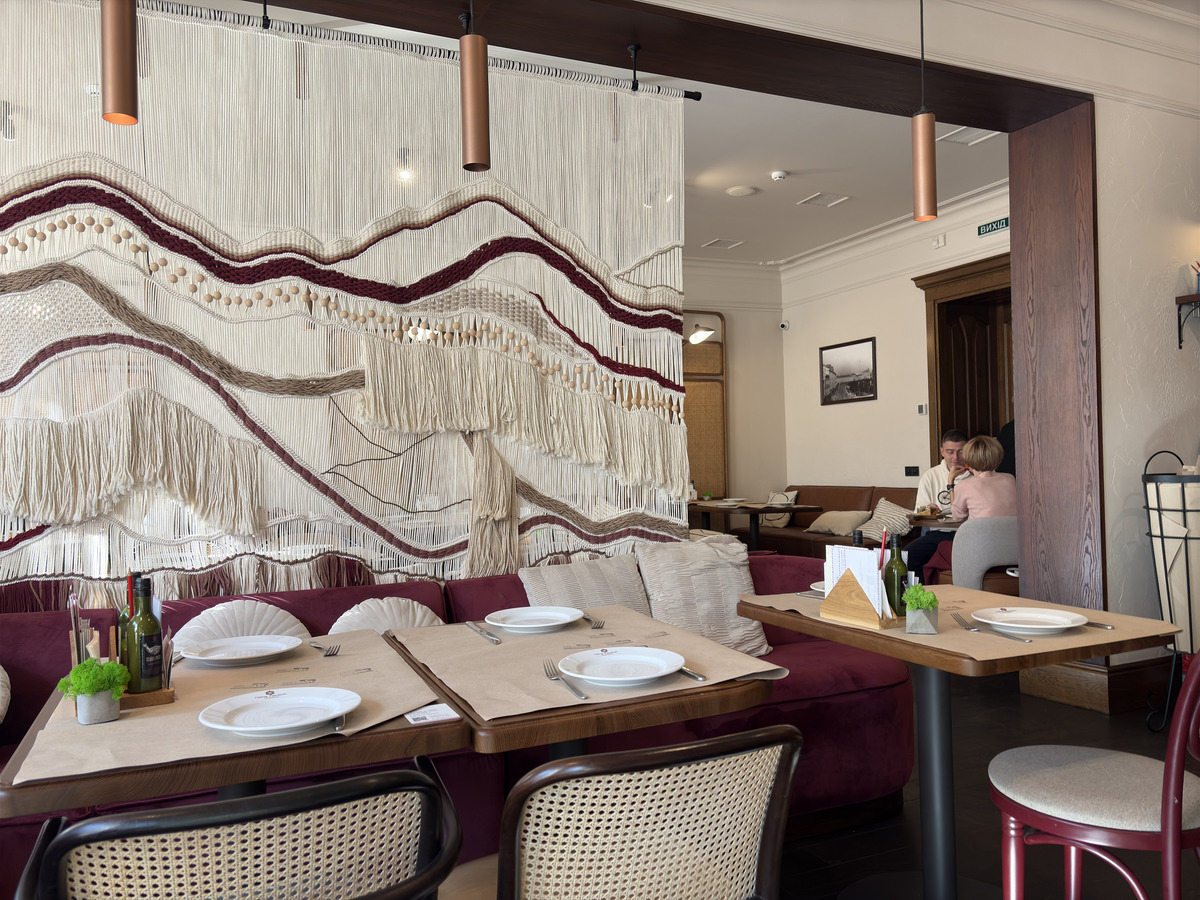 Picture Ukraine Lviv Restaurants 2024-10 31 - City Restaurants