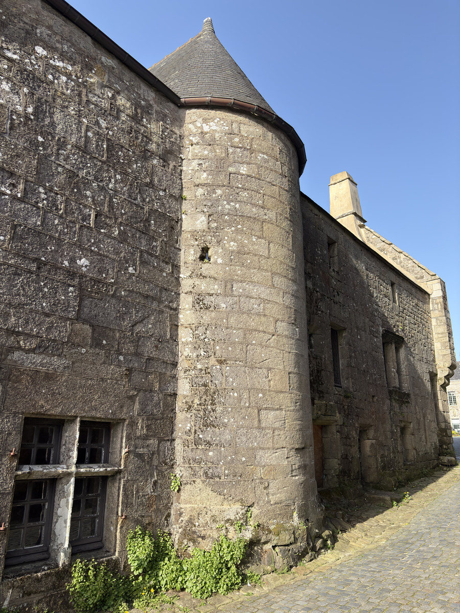 Picture France Locronan 2026-04 117 - Cheap Room Locronan