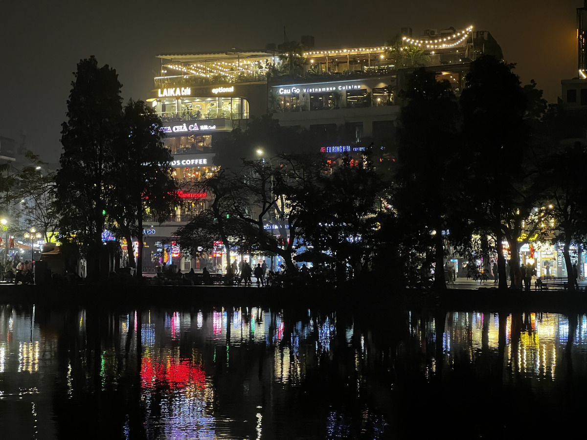 Picture Vietnam Hanoi Hoan Kiem Lake 2024-01 45 - Rooms Hoan Kiem Lake