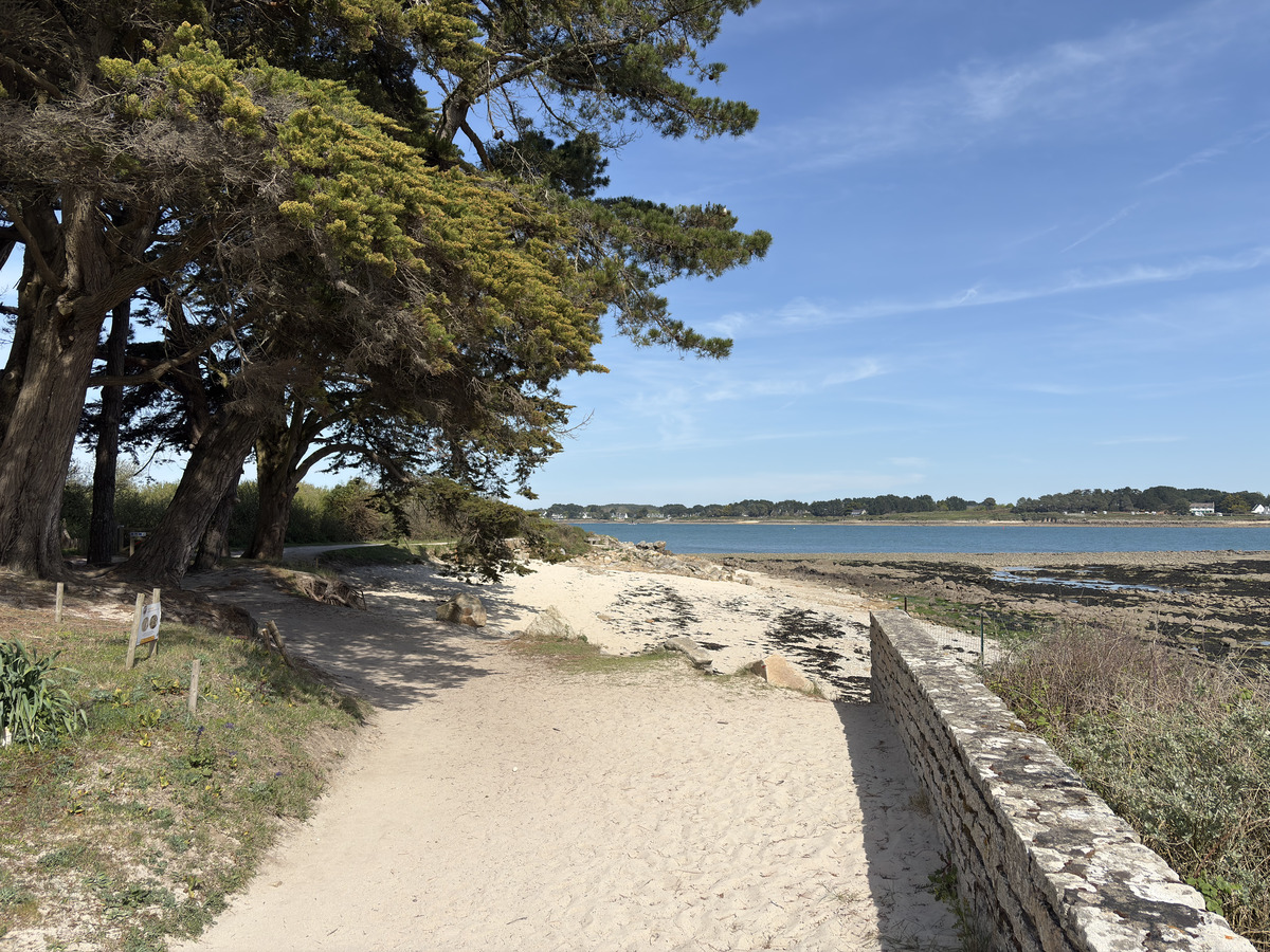 Picture France La Trinite-sur-Mer 2026-04 27 - Lakes La Trinite-sur-Mer