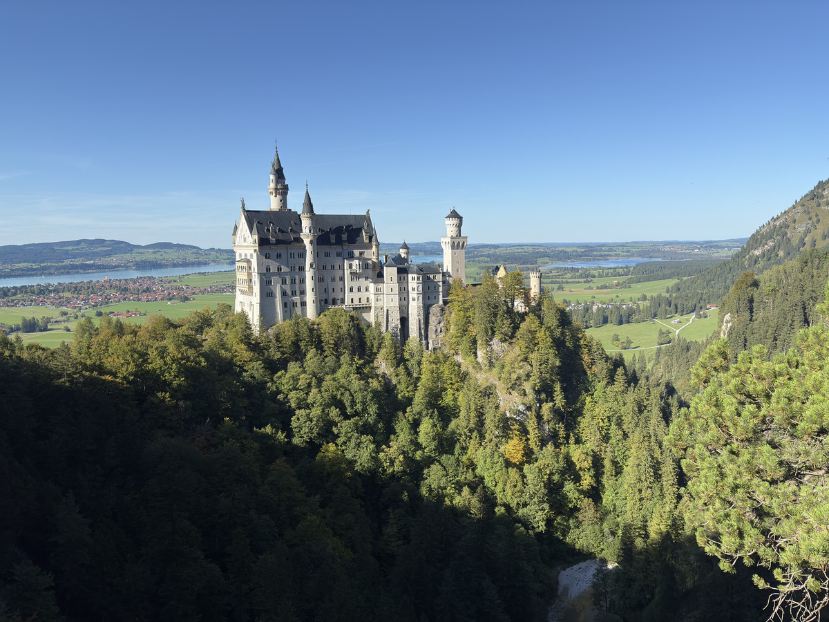 Picture Germany Neuschwanstein 2025-09 2 - City View Neuschwanstein