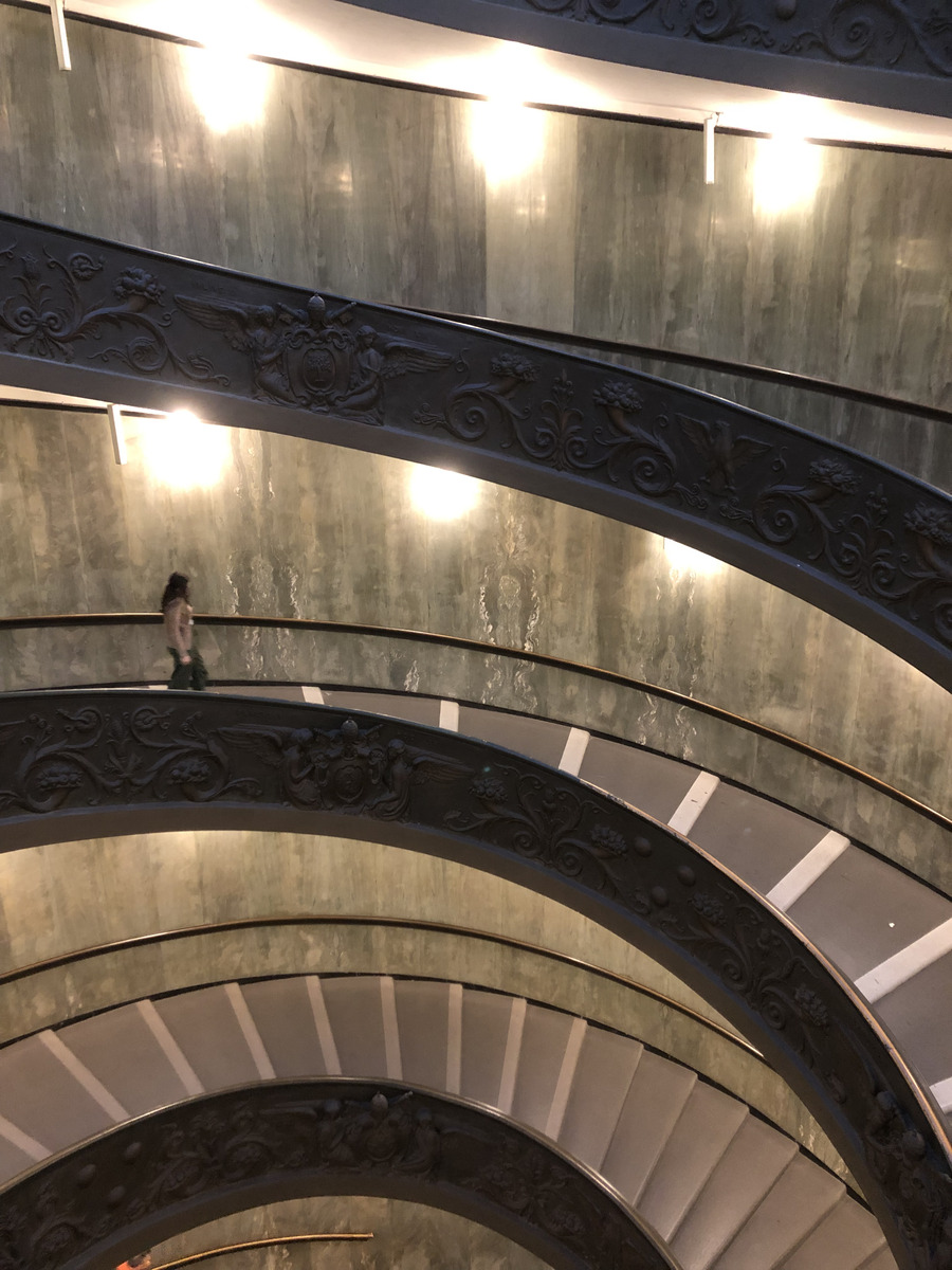 Picture Italy Rome Vatican Museum 2024-09 406 - Sunrise Vatican Museum