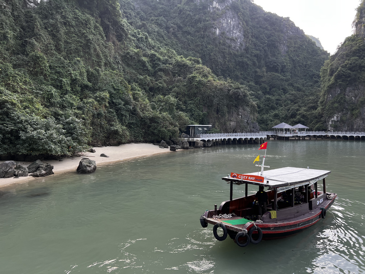 Picture Vietnam Ha Long Bay 2024-01 169 - French Restaurant Ha Long Bay