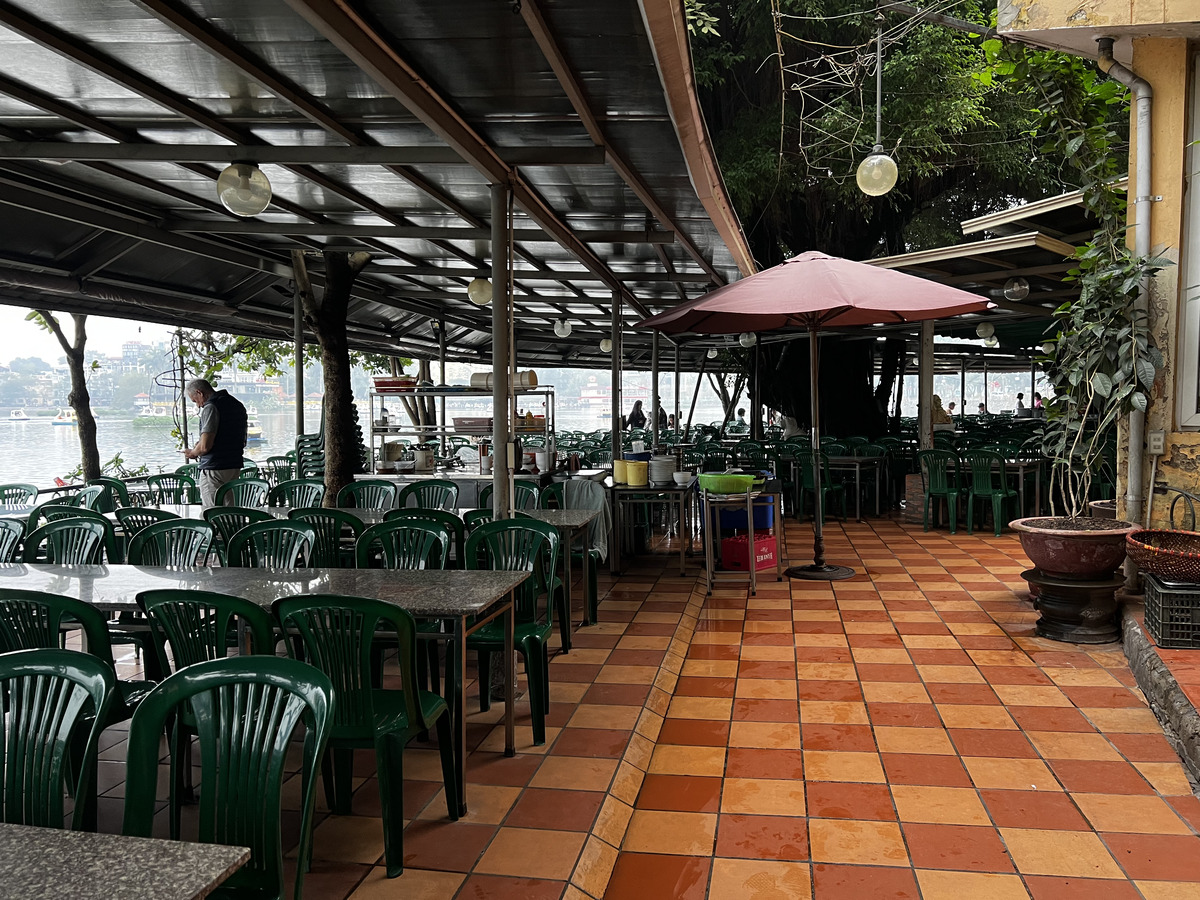 Picture Vietnam Hanoi Tay Lake 2024-01 1 - City Sights Tay Lake