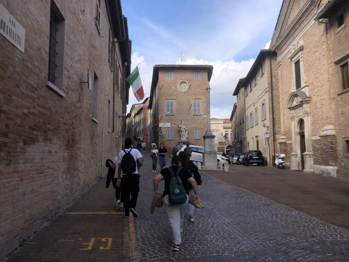 Picture Italy Urbino 2024-09 56 - Restaurants Urbino
