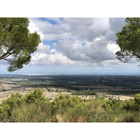 Picture Italy Castel del monte 2024-09 81 - City Sight Castel del monte