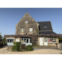 Picture France Locronan 2026-04 46 - Lands Locronan