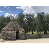 Picture Italy Castel del monte 2024-09 70 - Transport Castel del monte